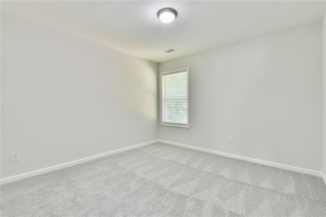 Building Photo - 2694 Winslow Ridge Dr NE