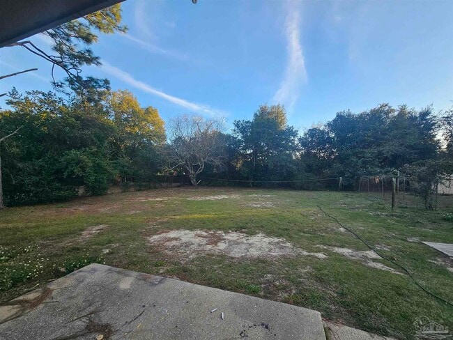 Building Photo - 2221 Creighton Rd