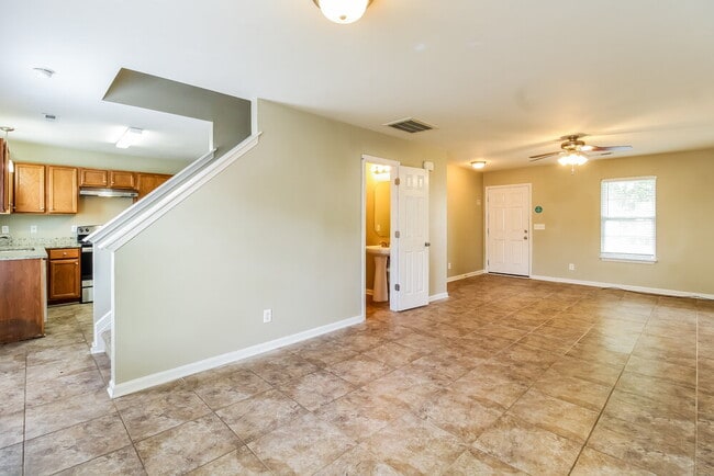 Building Photo - 1434 Hammermill Ln