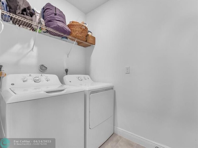Building Photo - 1130 Rio Ct