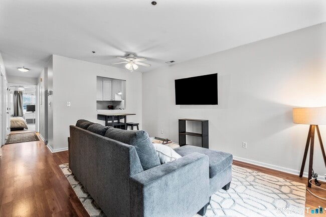 Building Photo - 31 High St