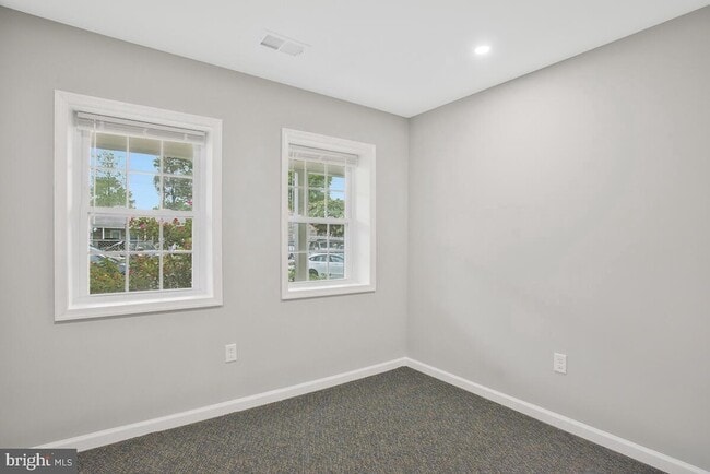 Building Photo - 7912 Bellefonte Ln