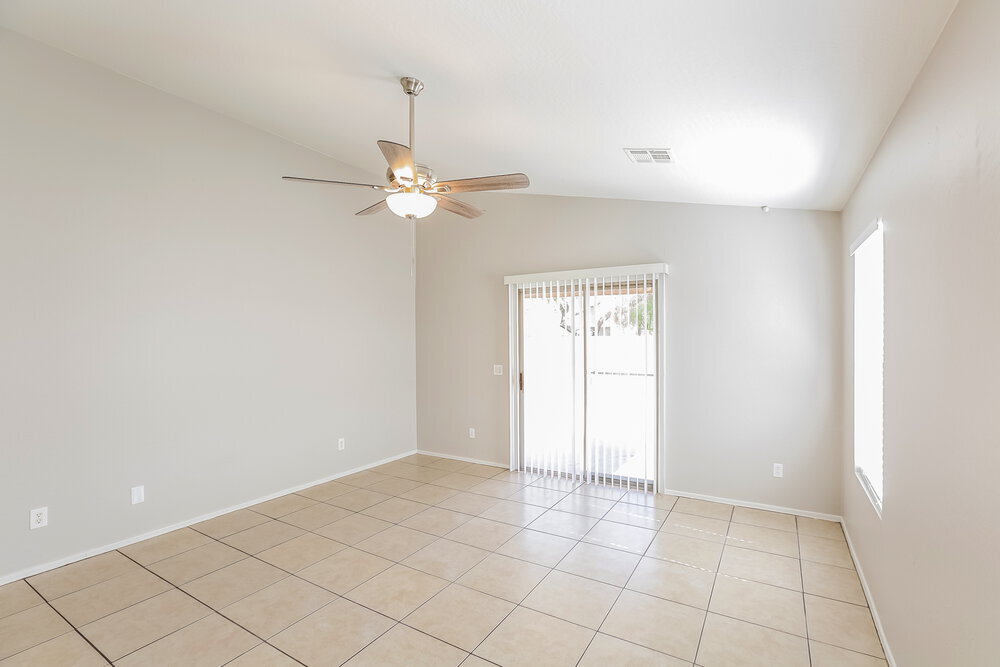 Building Photo - 10632 W Sonora St