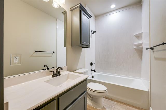 Building Photo - 306 Mclain Dr