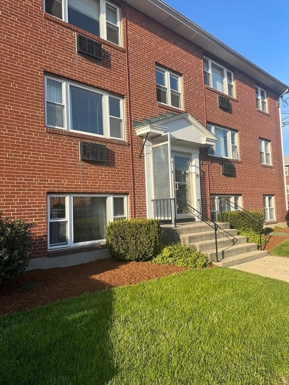 Building Photo - 39 Carey Ave