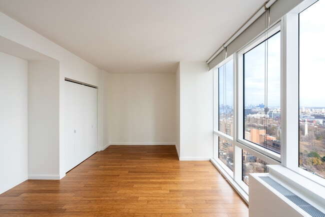 Interior Photo - 66 Rockwell Place