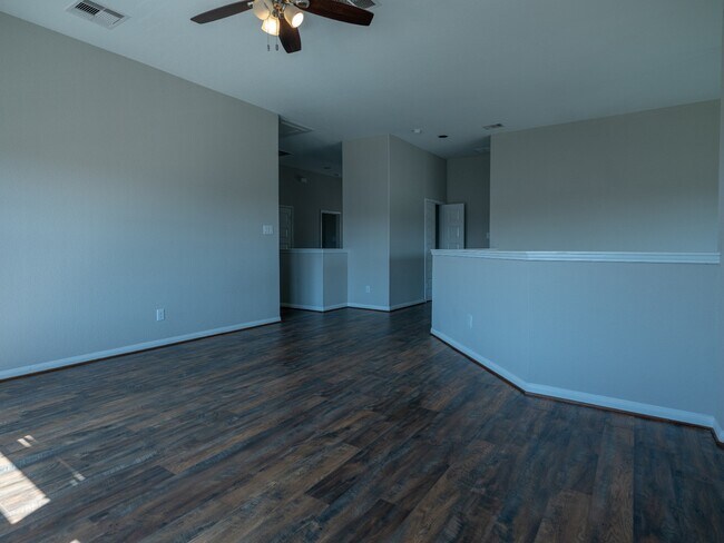 Building Photo - 2927 Overbrook Meadow Ln