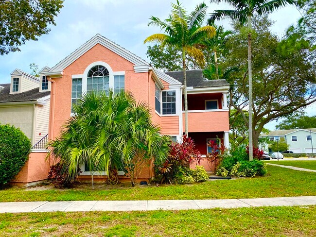 Building Photo - 1001 Crystal Way