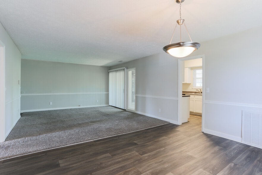 The Quarry 421 Meadowood Dr Lithonia GA 30038 Apartment Finder