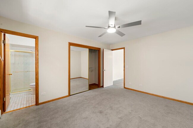 Building Photo - 5400 W Dakin St