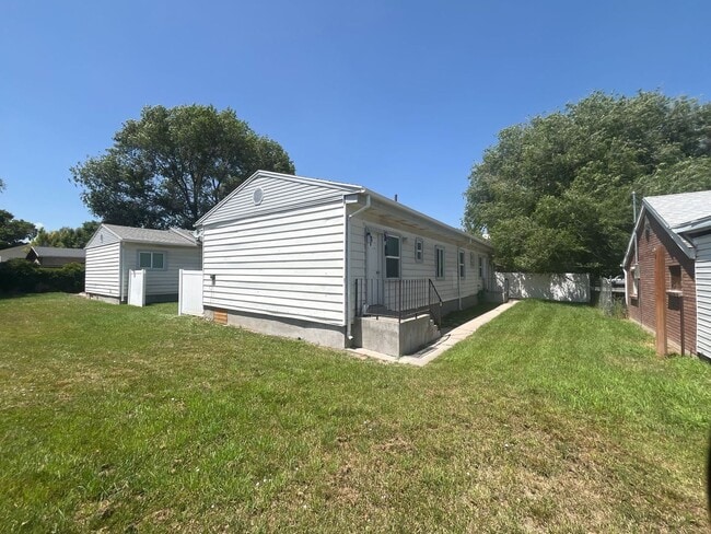 Building Photo - 1597 W 12800 S