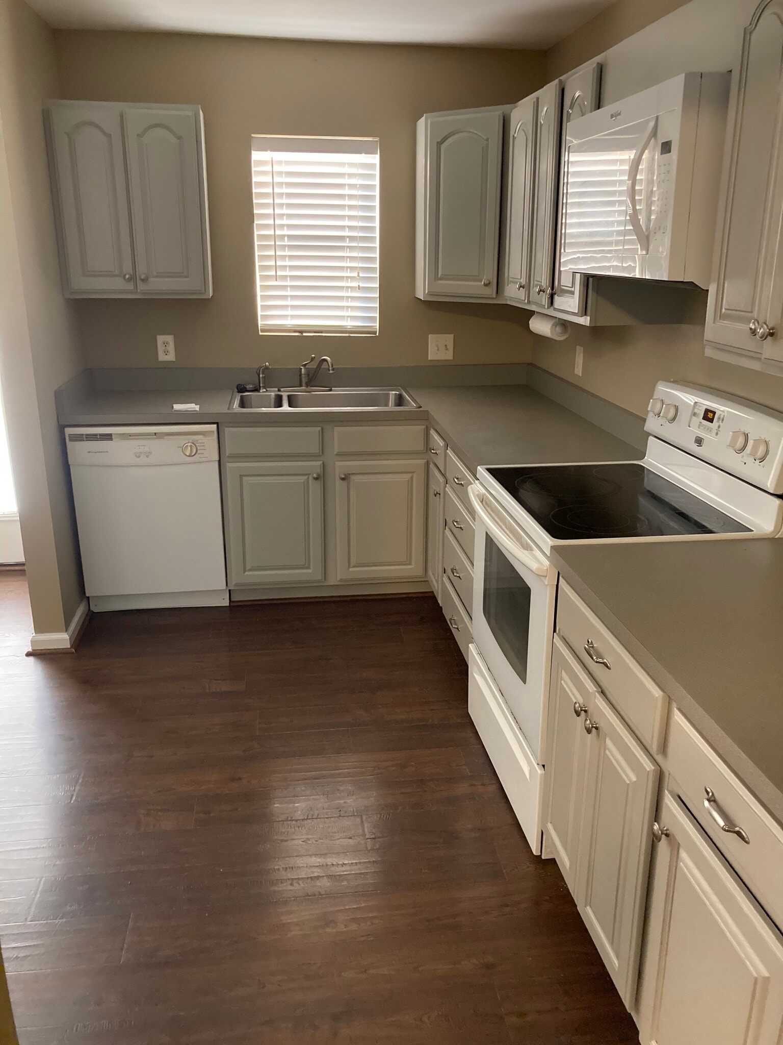 Kitchen - 215 Bethel Church Rd