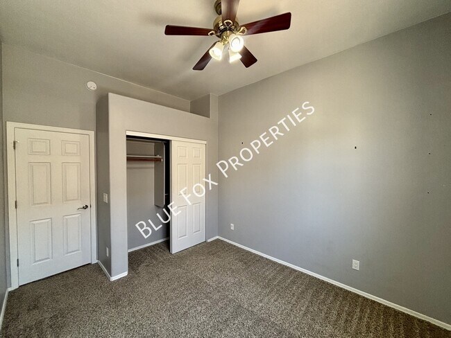 Building Photo - 3715 S Escalante Oasis Pl