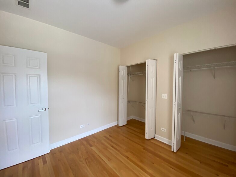 Building Photo - 3246 N Clifton Ave