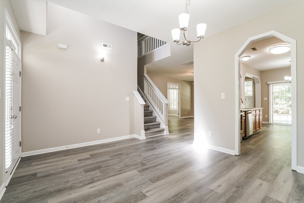 Building Photo - 8137 Marshall Brae Dr