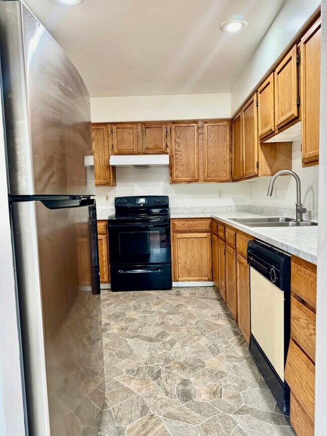 Building Photo - 9 76th St SE