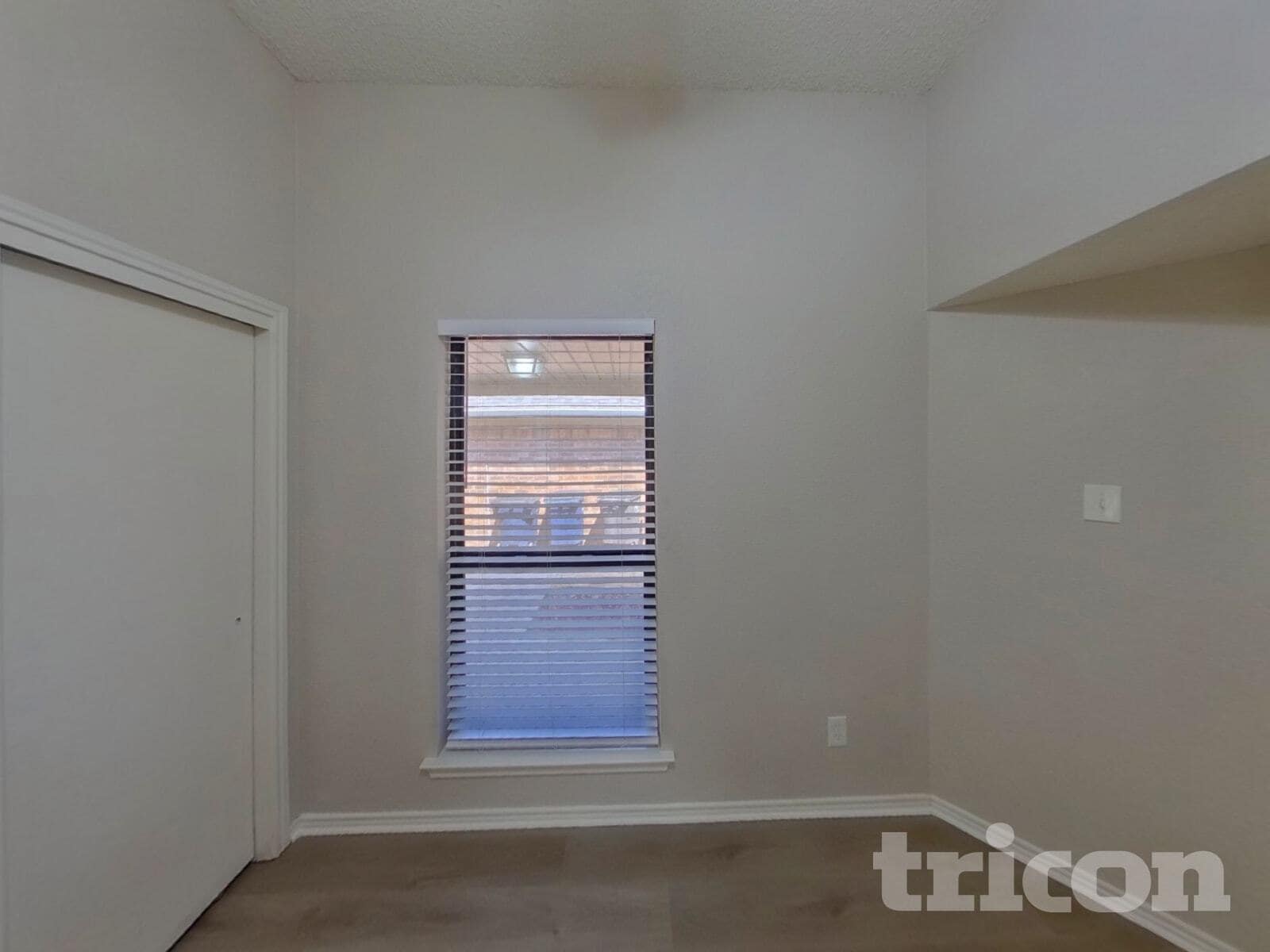 Building Photo - 1637 Woodhall Way