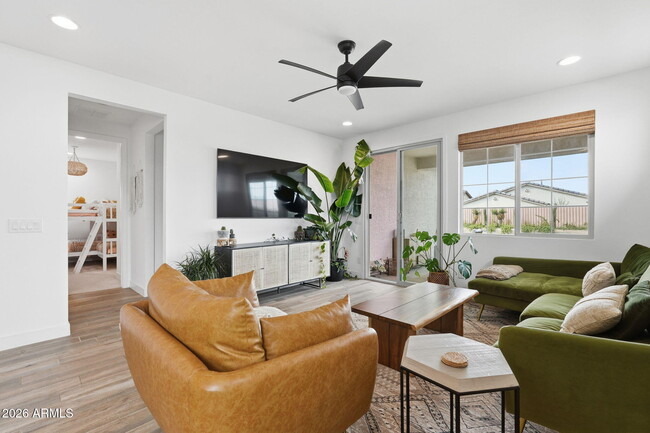 Building Photo - 5714 S Veneto