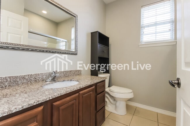 Building Photo - 4303 SW Brownstone Ave