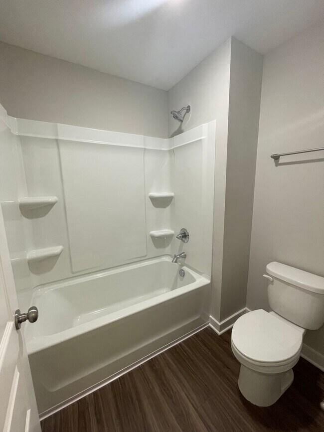 Building Photo - Home for Rent in Calera, AL!!! Available to View Now!!!