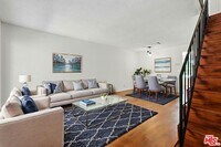 Building Photo - 11127 La Maida St