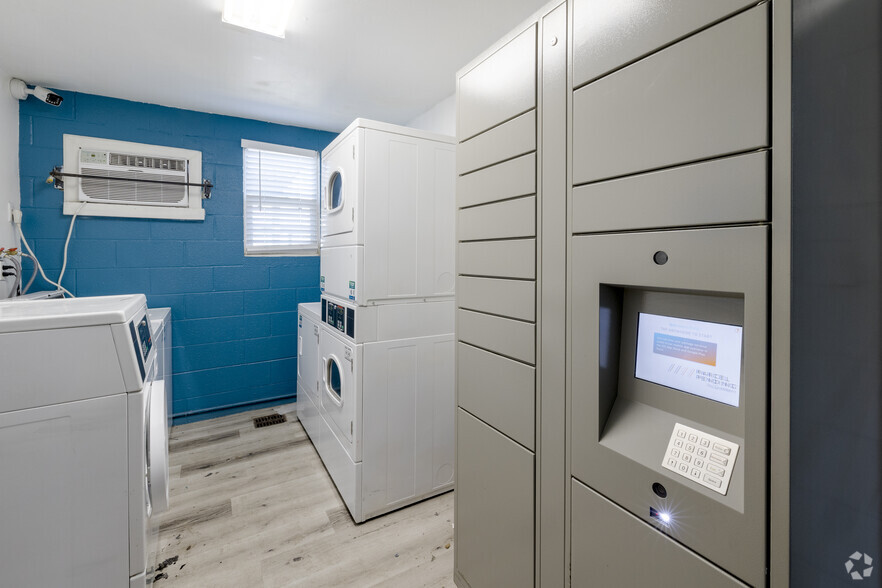 Laundry Facility - La Cima Apartments