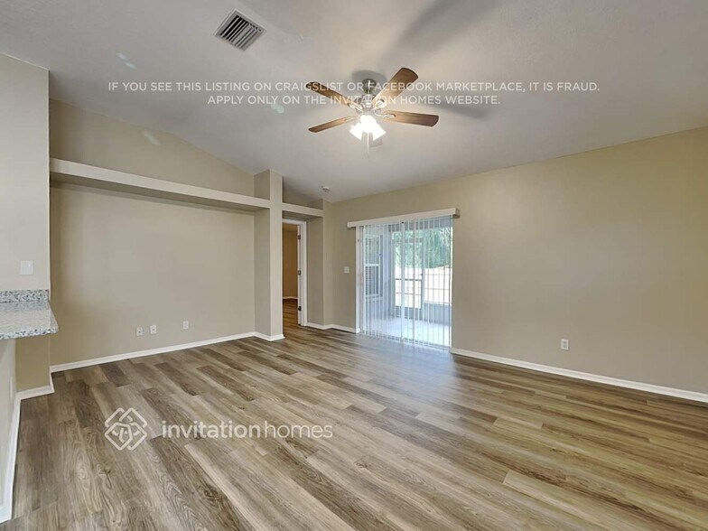 Building Photo - 2609 Brookville Dr