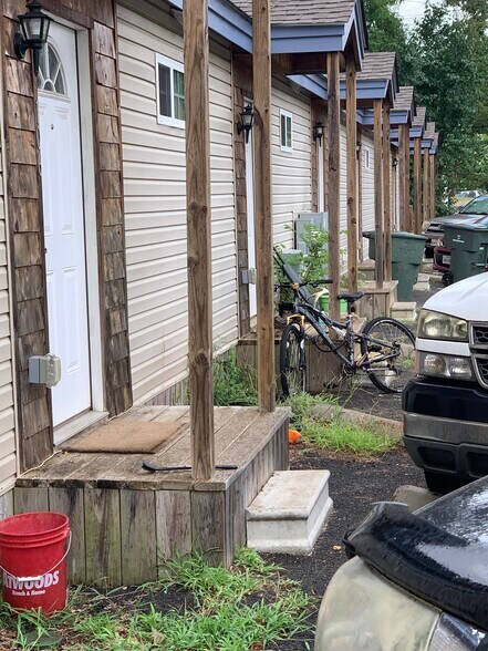 Welcome home - 1112 Cardinal St #112