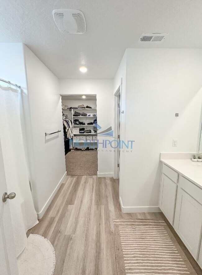 Building Photo - 3 BR/2.5BA | Newly Renovated Single Family Home | 1-Car Garage Parking | In Lehi!