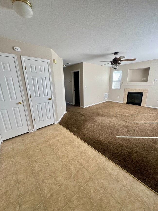 Building Photo - 3 Bedroom Home Close to Military Installations