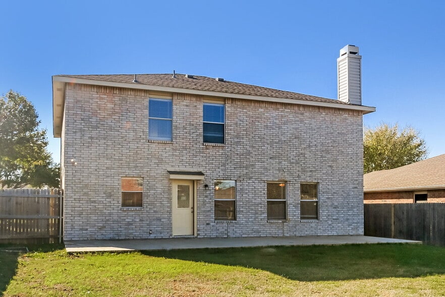 Building Photo - 532 Hertford St