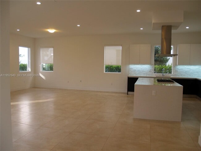 Building Photo - 10053 NW 76th Terrace