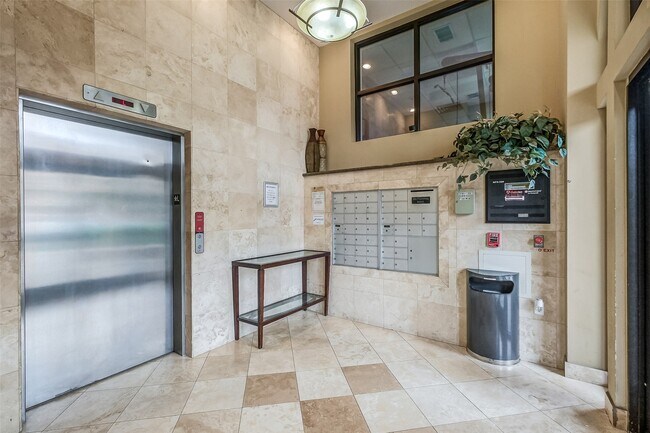 Building Photo - 2203 Dorrington St