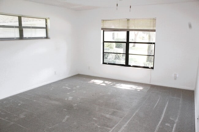 Building Photo - 9910 Orchid Tree Trail