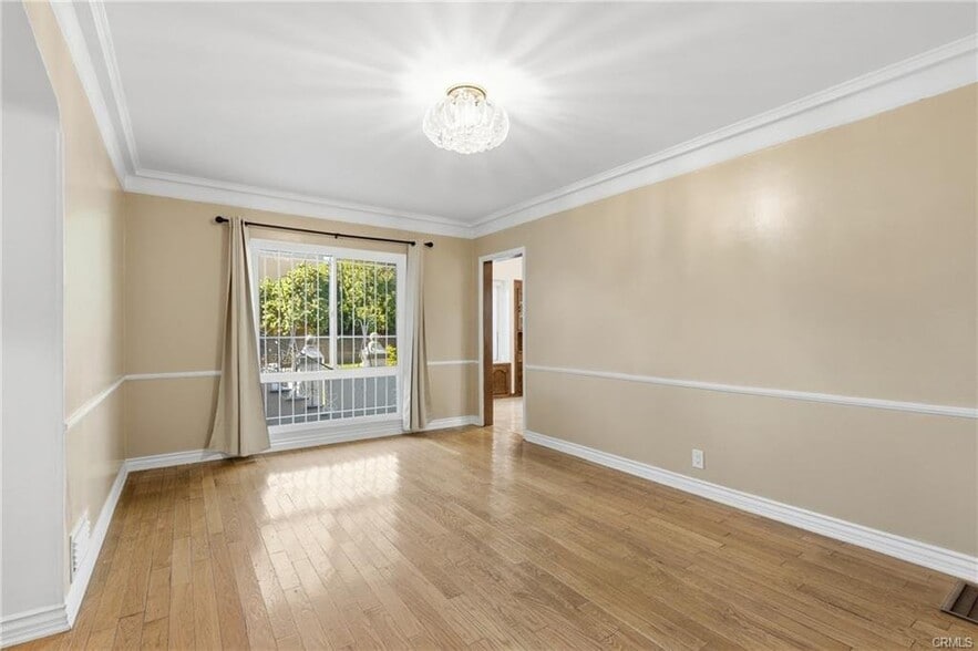 Building Photo - 238 S Detroit St