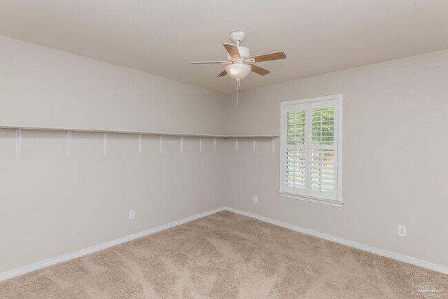 Building Photo - 8770 Kennedy Dr