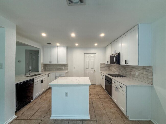 Building Photo - 1148 Apollo Cir