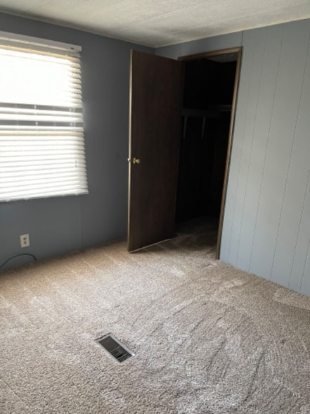 Building Photo - 9106 OH-279