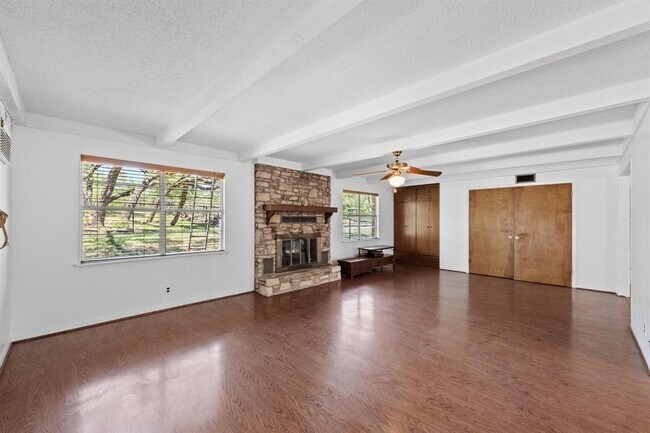 Building Photo - 7800 Hudson Loop