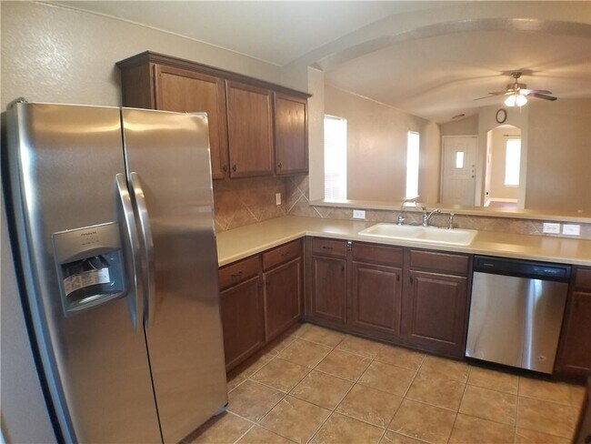 Building Photo - 2488 Green Meadows Ln
