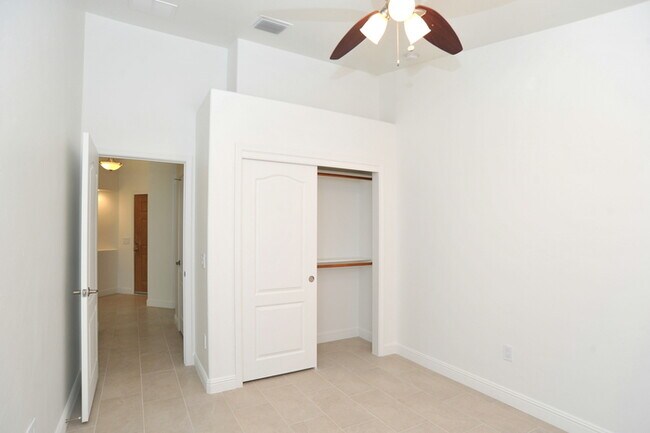 Building Photo - 3 bedroom 2 bathroom in Vail School District