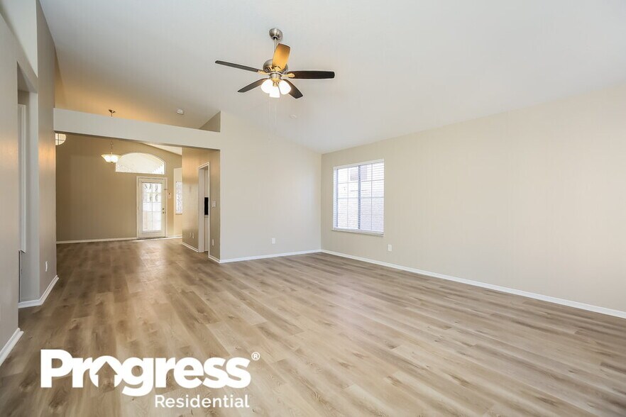 Building Photo - 3020 Forest Lake St