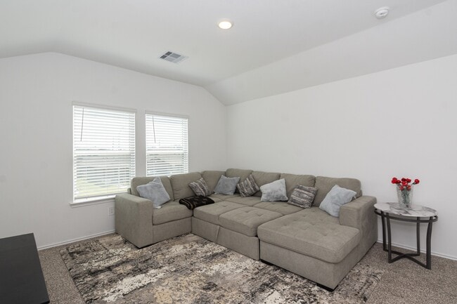 Building Photo - 5419 Wyndham Rdg Ln