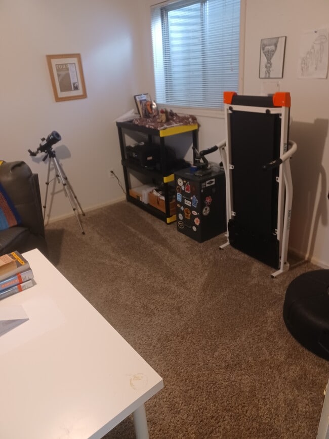 Building Photo - 3000 Regatta Ln