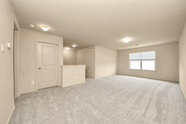 Building Photo - 2043 Naplechase Crest Dr