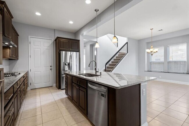 Building Photo - 5112 Globe Mallow Dr