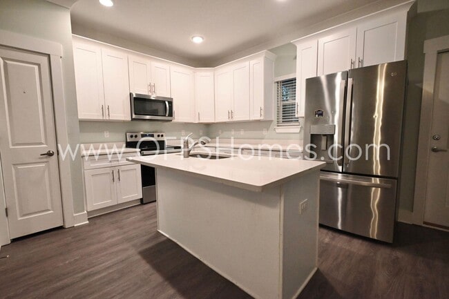 Building Photo - 312 N Sand Palm Rd