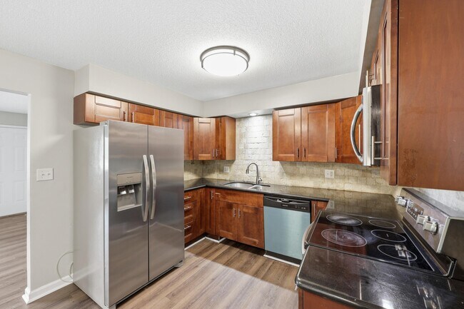 Building Photo - 5240 Carbondale Dr