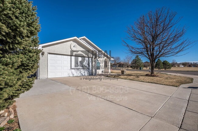 Building Photo - 842 Edna Way