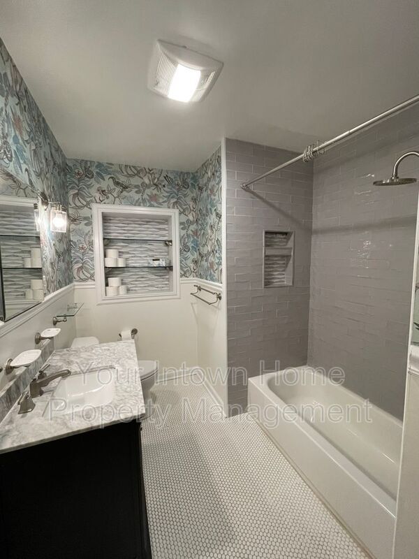 Building Photo - 1876 Mason Mill Rd